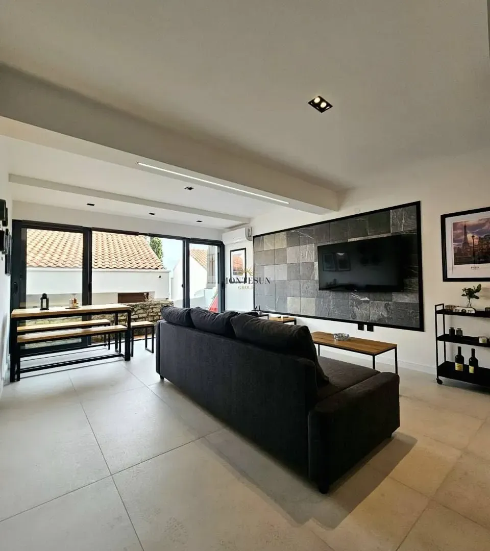 Rent, one bedroom apartment, 43m², Gospoština, Budva