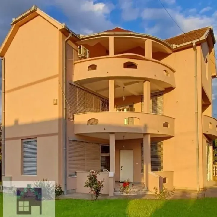 Sale, house, 286m², Obrenovac, Beograd