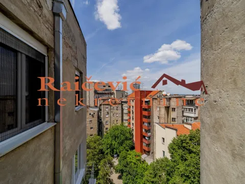 Prodaja, četvorosoban stan, 113m², Centar, Stara Pazova - image 15