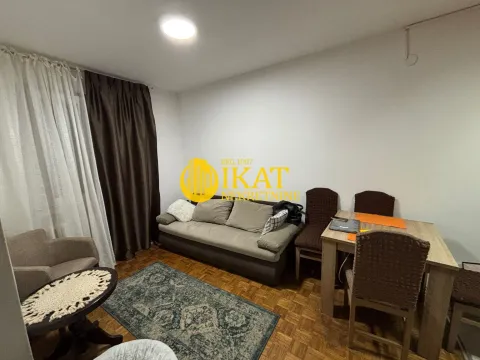 Stan in Zvezdara Sve Podlokacije