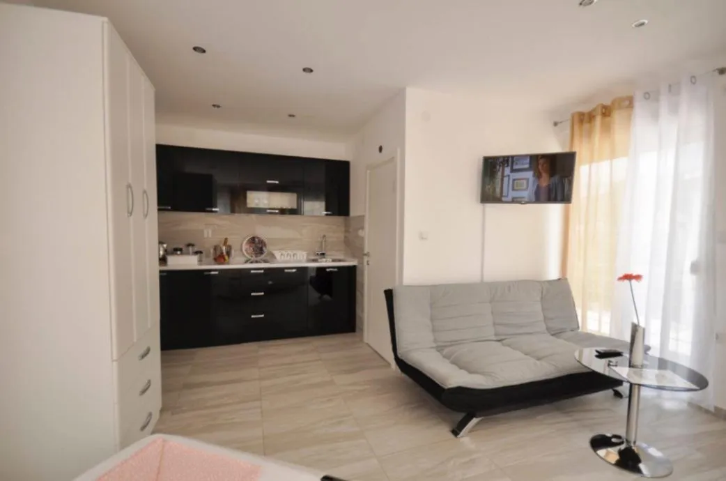 Prodaja, kuća, 450m², Bar, Crna Gora