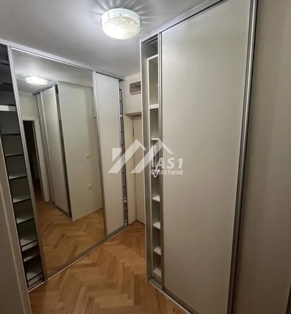 Rent, one bedroom apartment, 42m², Grbavica, Novi Sad Sve Podlokacije