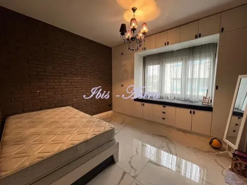 Izdavanje, stan, 120m², Kalenić Pijaca, Vračar Sve Podlokacije - image 8