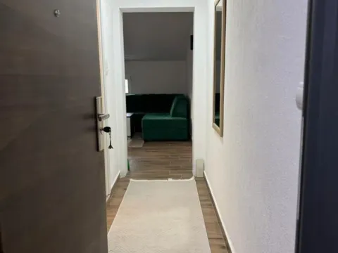 Rent, one bedroom apartment, 44m², Centar, Budva - image 9