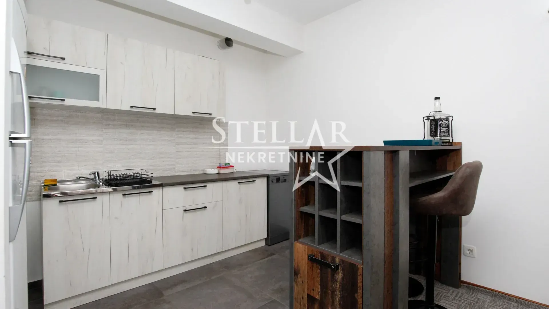 Rent, office space, 70m², Master Kvart, Podgorica
