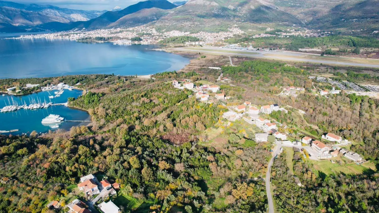 Prodaja, plac, 3789m², Tivat, Crna Gora