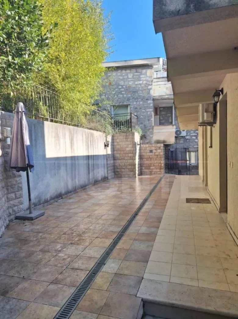 Rent, one bedroom apartment, 40m², Tivat, Crna Gora