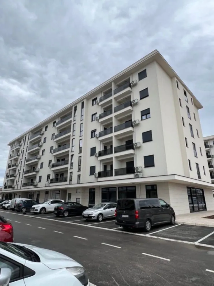 Izdavanje, jednosoban stan, 45m², New City, Podgorica