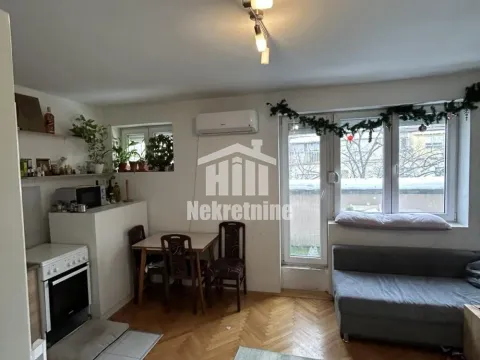 Prodaja, jednosoban stan, 33m², Zemun Kalvarija, Zemun Sve Podlokacije - image 2