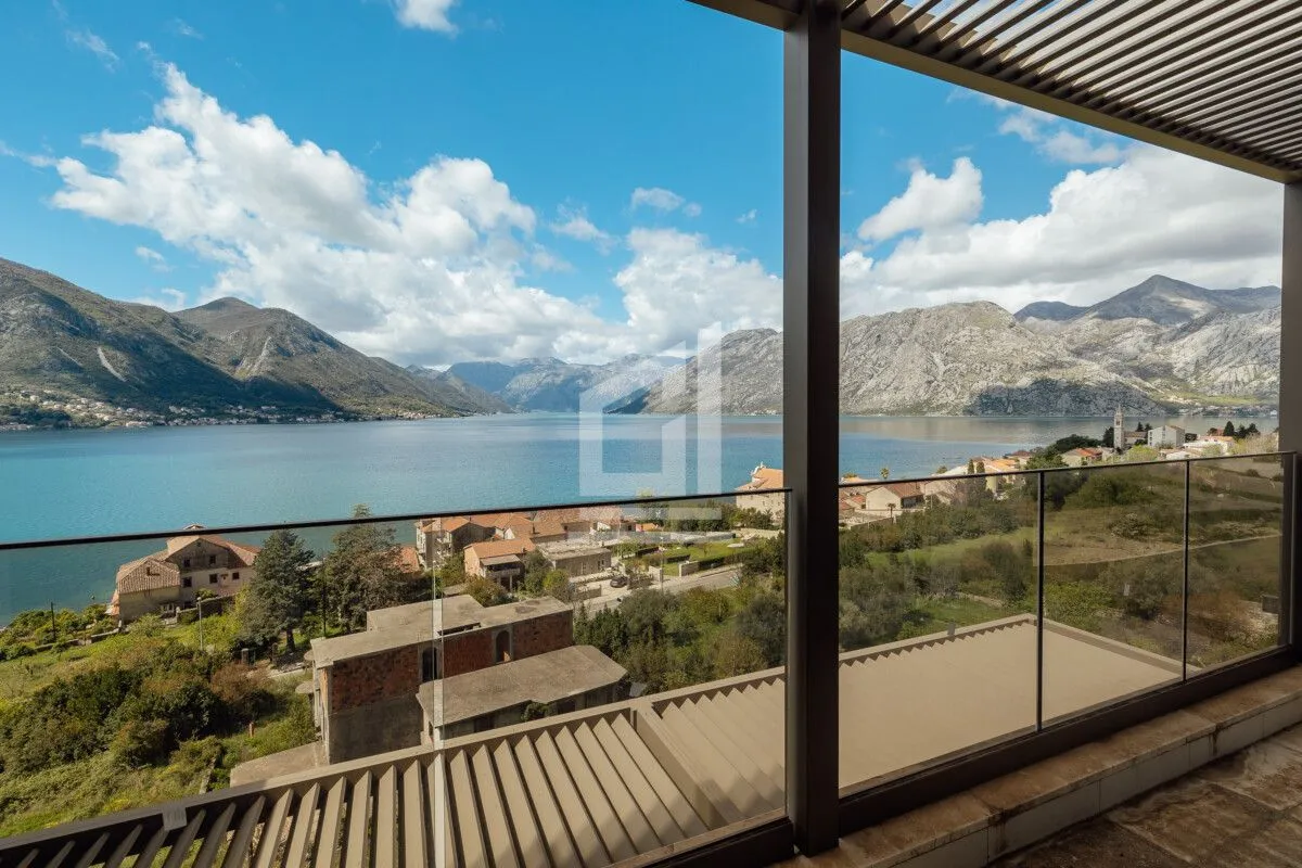 Prodaja, stan, 50m², Dobrota, Kotor