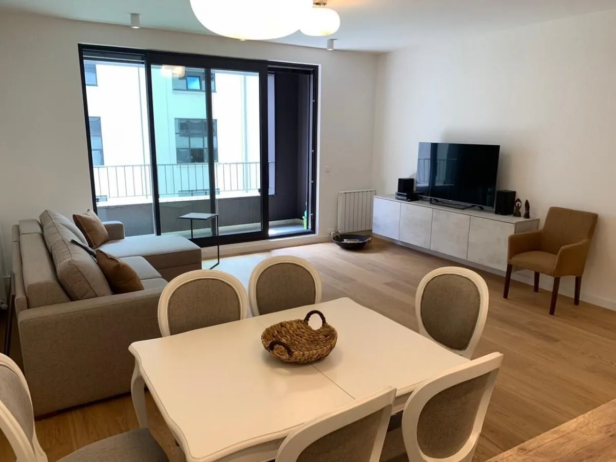 Rent, three bedroom apartment, 80m², Stari Grad, Beograd