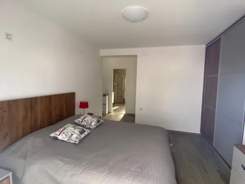 Sale, house, 220m², Bar, Crna Gora - image 2