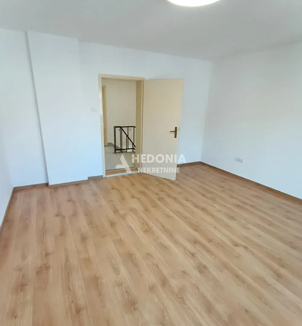 Rent, office space, 105m², Zemun Sve Podlokacije, Beograd