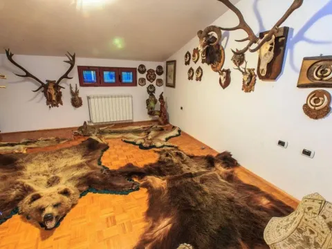 Sale, house, 400m², Šušanj, Bar - image 9