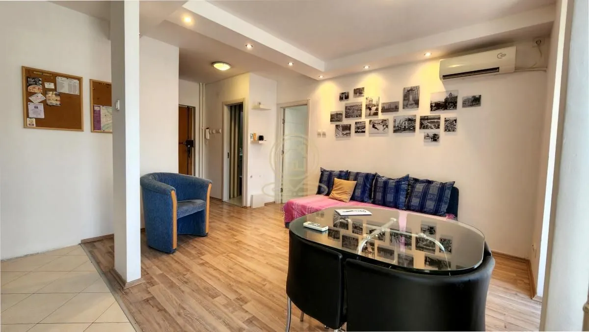 Izdavanje, dvosoban stan, 45m², Stari Grad, Beograd