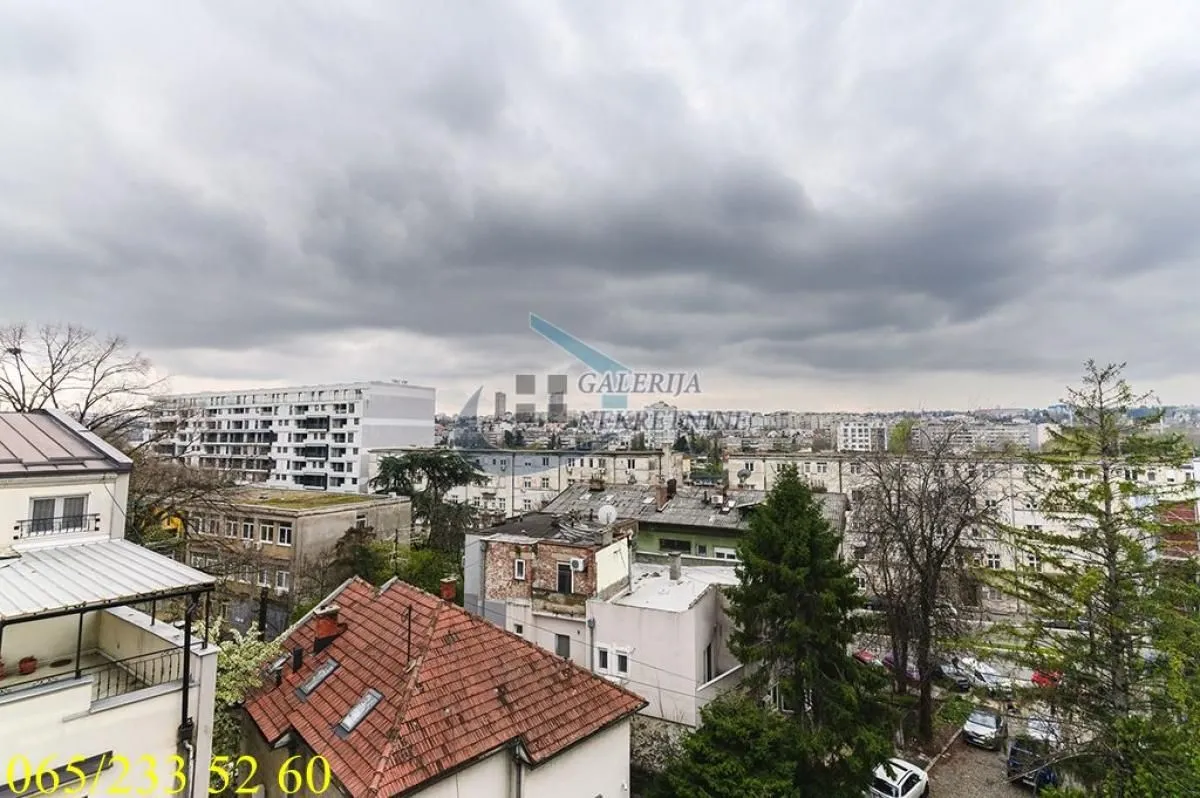 Prodaja, četvorosoban stan, 101m², Autokomanda, Voždovac Sve Podlokacije