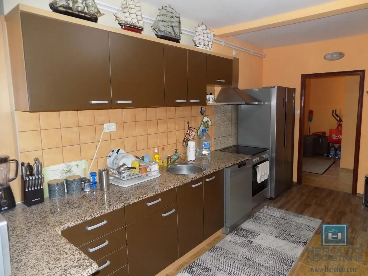 Sale, house, 96m², Karadjordjevo brdo, Paraćin