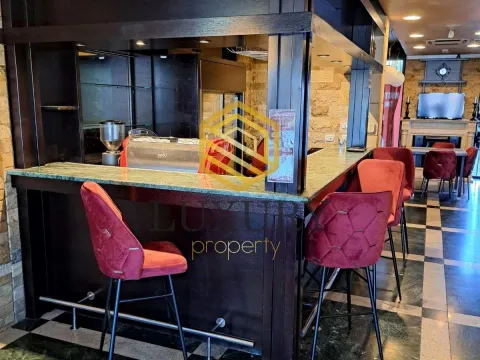 Rent, office space, 130m², Stari Aerodrom, Podgorica - image 1