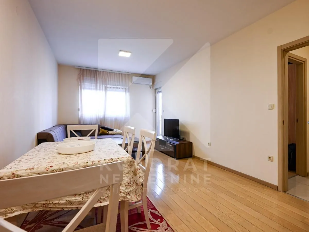 Izdavanje, jednosoban stan, 46m², City Kvart, Podgorica