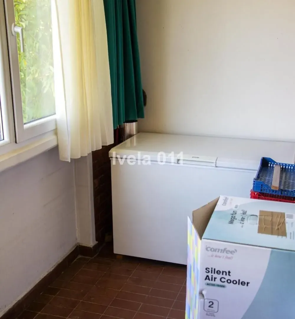 Prodaja, dvosoban stan, 69m², Petlovo Brdo, Beograd