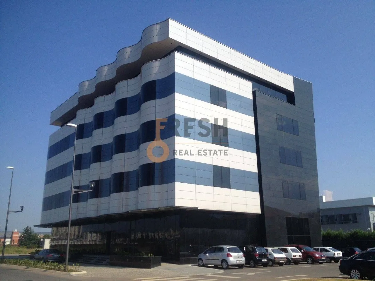 Prodaja, poslovni prostor, 3500m², Stari Aerodrom, Podgorica