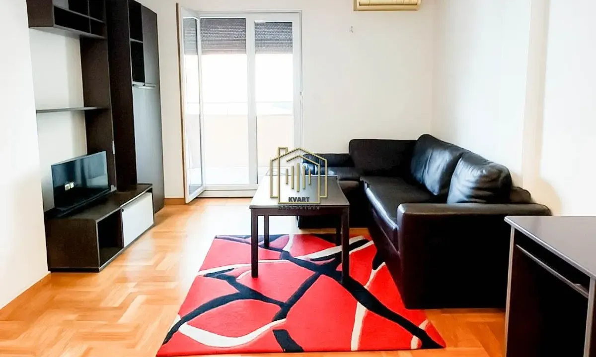 Izdavanje, jednosoban stan, 53m², Pobrežje, Podgorica