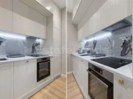 Izdavanje, dvosoban stan, 75m², Centar, Tivat - image 5