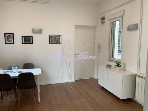 Rent, two bedroom apartment, 56m², Slavija, Vračar Sve Podlokacije - image 7