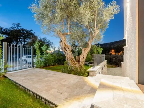 Sale, house, 240m², Kamenovo, Budva - image 29