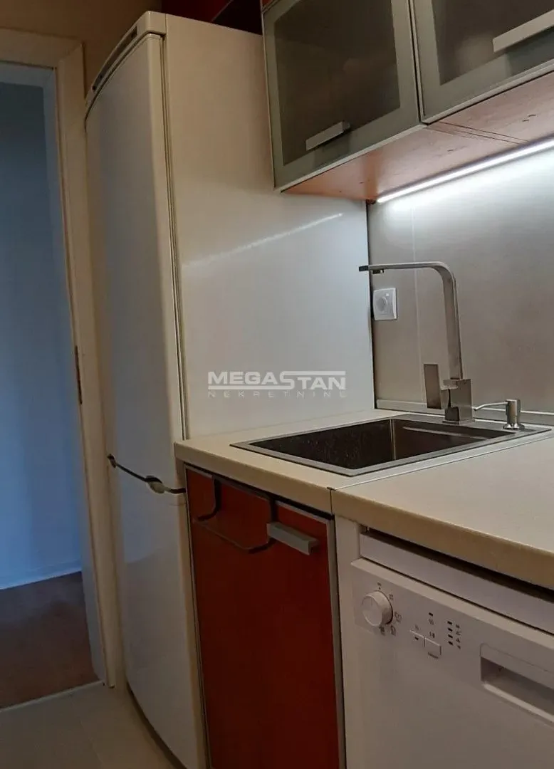 Rent, two bedroom apartment, 60m², Stari Grad, Beograd