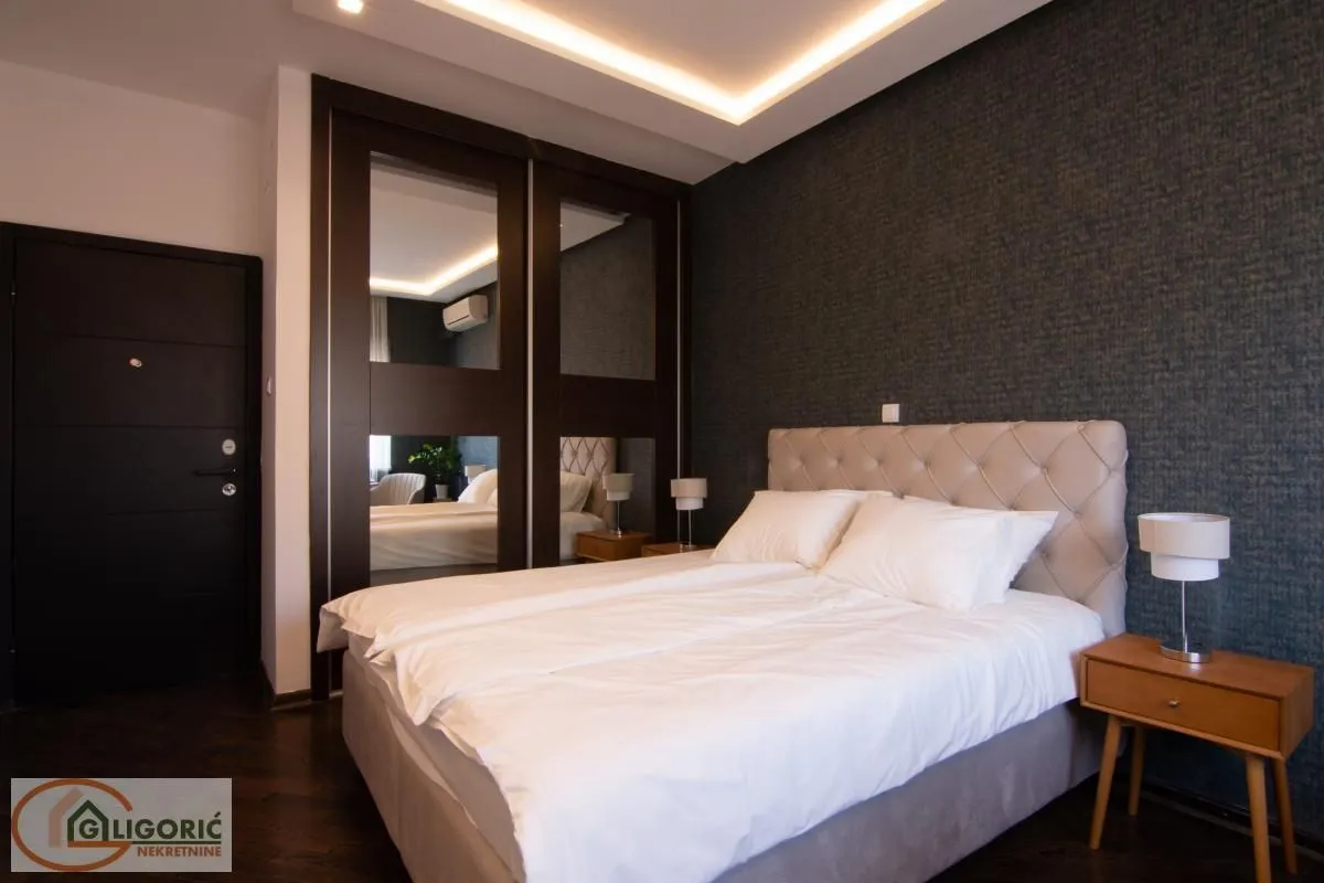 Sale, four bedroom apartment, 109m², Stari Grad, Beograd