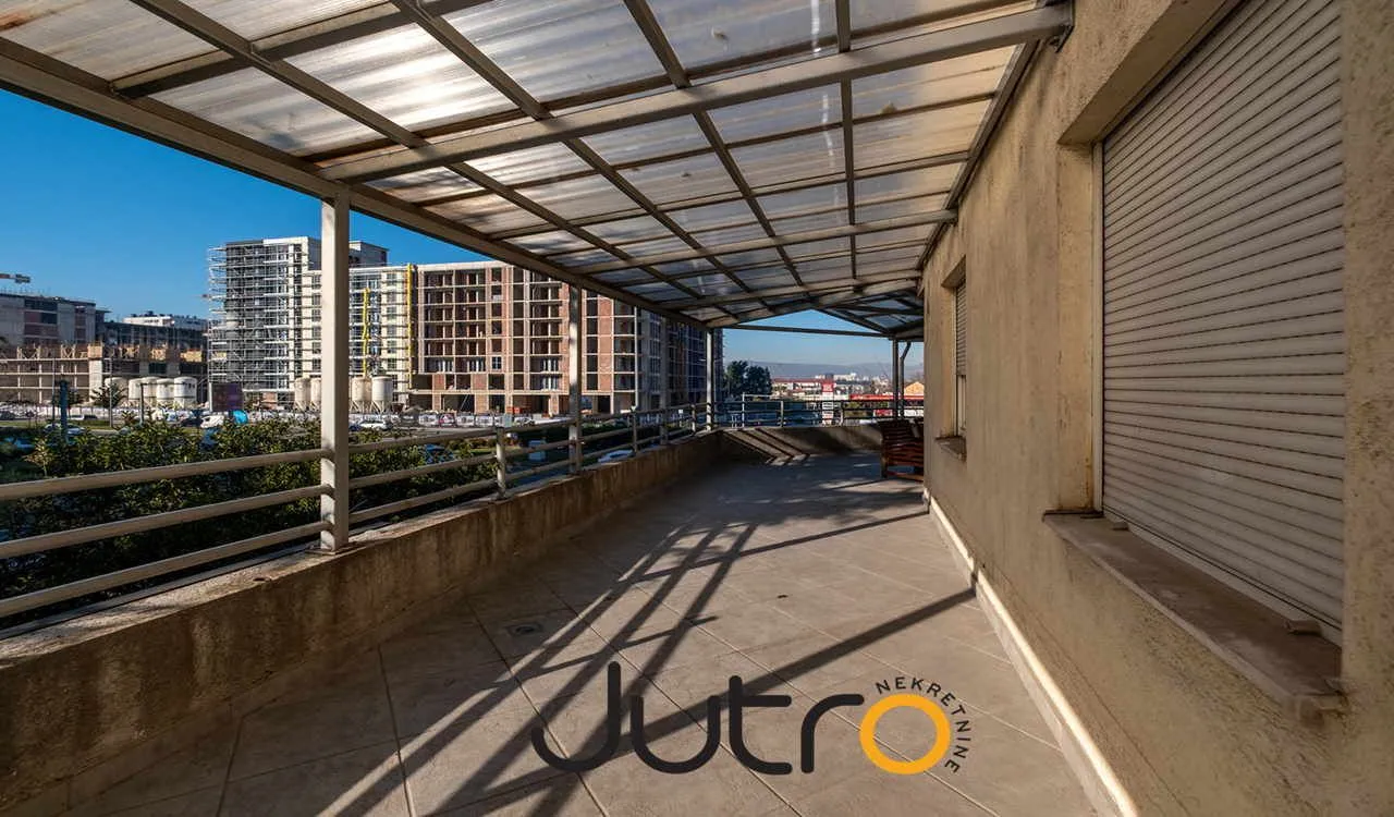 Prodaja, trosoban stan, 164m², Stari Aerodrom, Podgorica