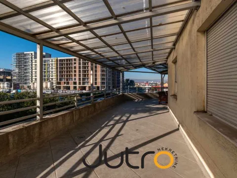 Sale, three bedroom apartment, 164m², Stari Aerodrom, Podgorica - image 13