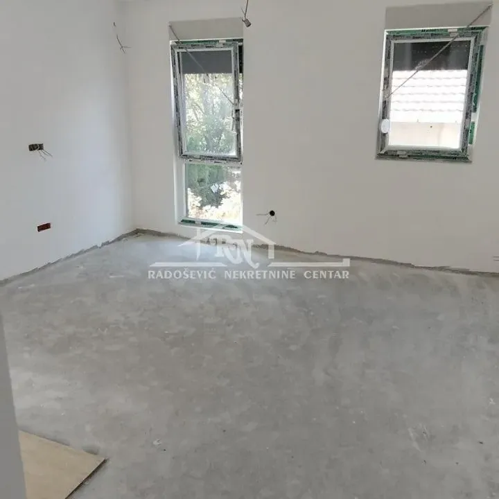 Sale, three bedroom apartment, 73m², Batajnica, Beograd