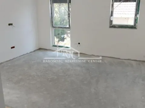 Sale, three bedroom apartment, 73m², Batajnica, Beograd