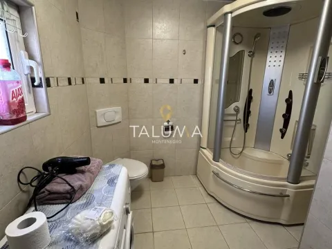 Rent, house, 200m², Donja Gorica, Podgorica - image 17