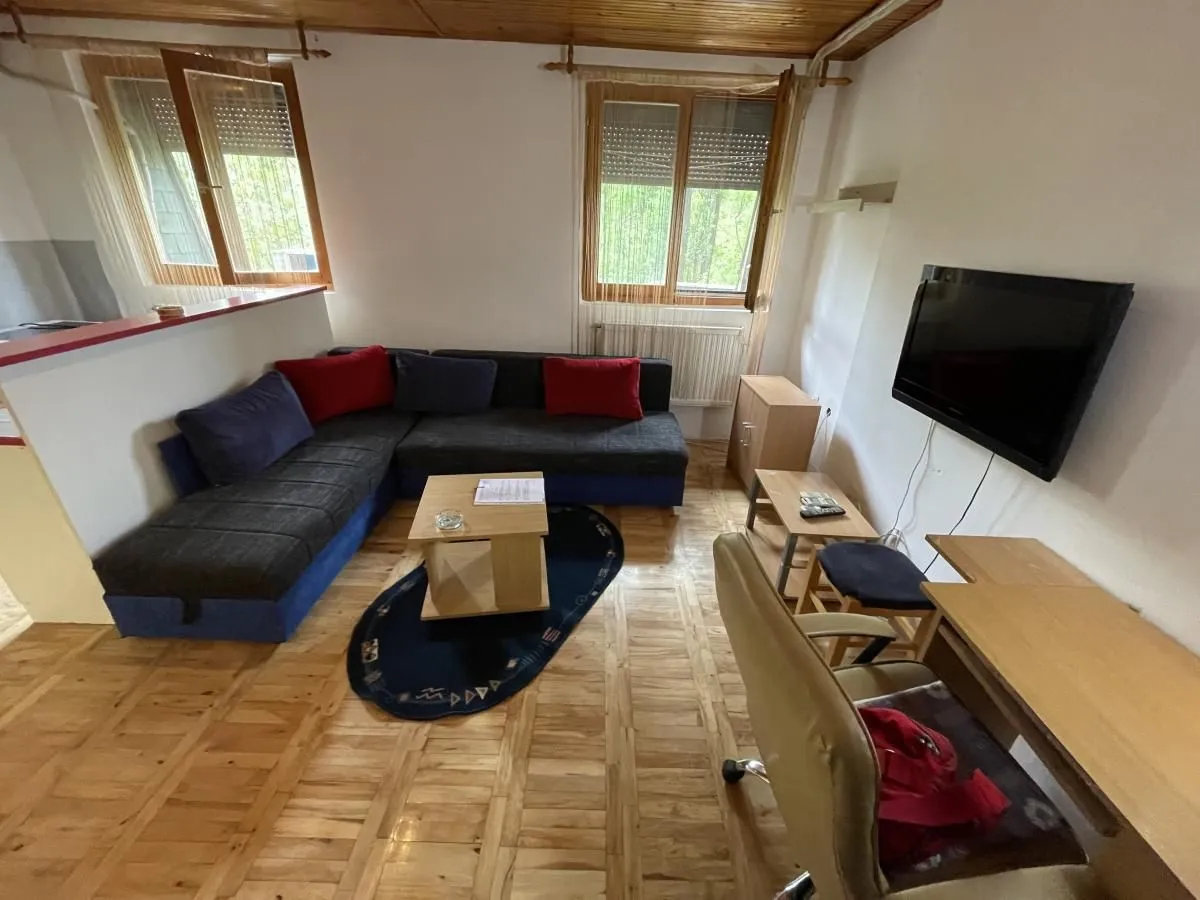 Prodaja, dvosoban stan, 40m², Železnička Stanica, Novi Sad Sve Podlokacije