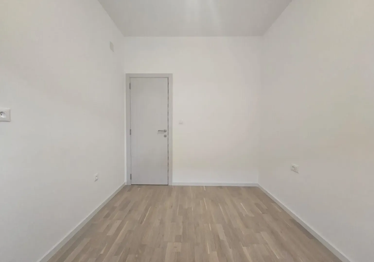 Prodaja, dvosoban stan, 64m², Tološi, Podgorica