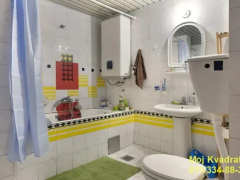Sale, four bedroom apartment, 137m², Savski Venac, Beograd - image 12
