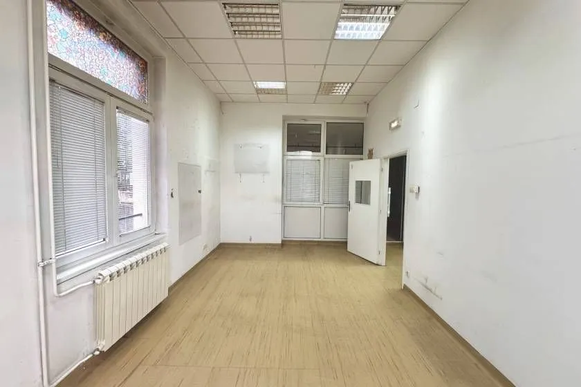 Rent, office space, 150m², Banjica, Voždovac Sve Podlokacije