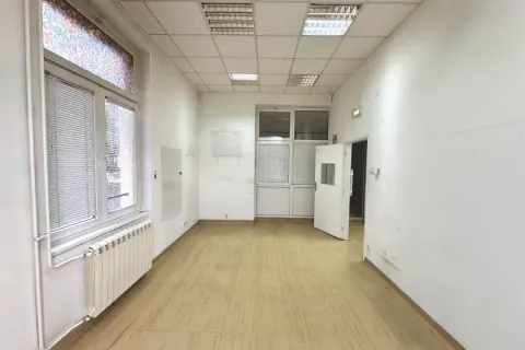 Rent, office space, 150m², Banjica, Voždovac Sve Podlokacije - image 6