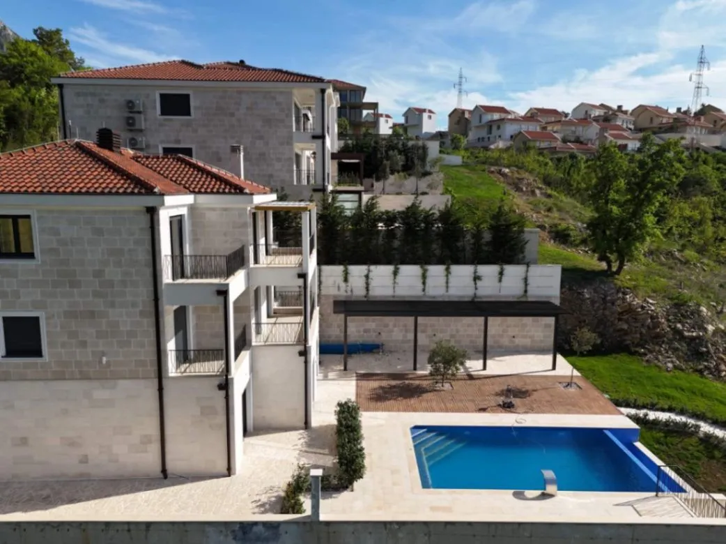 Sale, house, 450m², Blizikuće, Budva