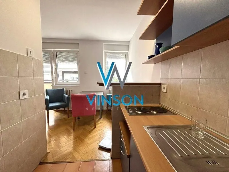 Izdavanje, stan, 31m², Centar, Novi Sad