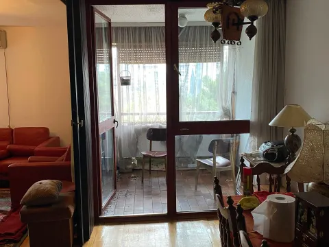 Rent, three bedroom apartment, 96m², Blok 5, Podgorica - image 4