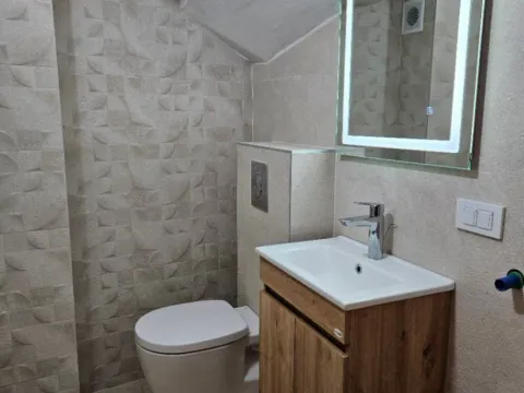 Rent, house, 90m², Brdišta, Tivat - image 8