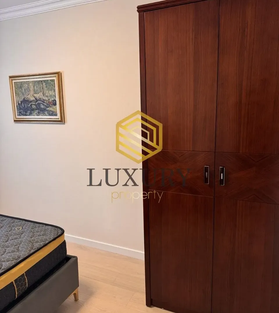 Izdavanje, dvosoban stan, 110m², Preko Morače, Podgorica