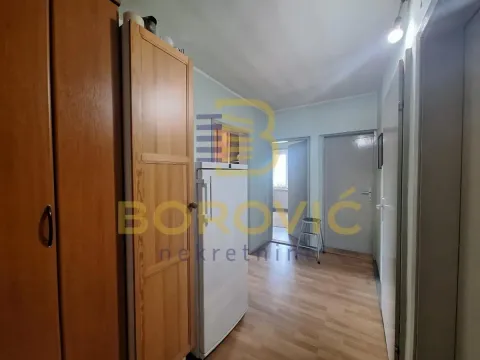 Sale, house, 259m², Voždovac Sve Podlokacije, Beograd - image 18