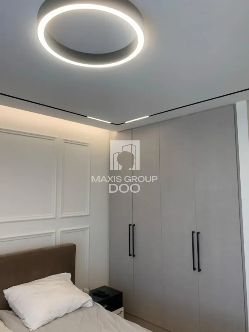 Izdavanje, dvosoban stan, 56m², Savski Venac, Beograd