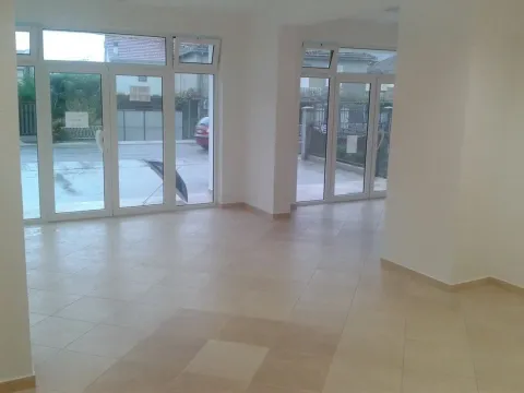 Rent, office space, 100m², Donja Lastva, Tivat - image 2