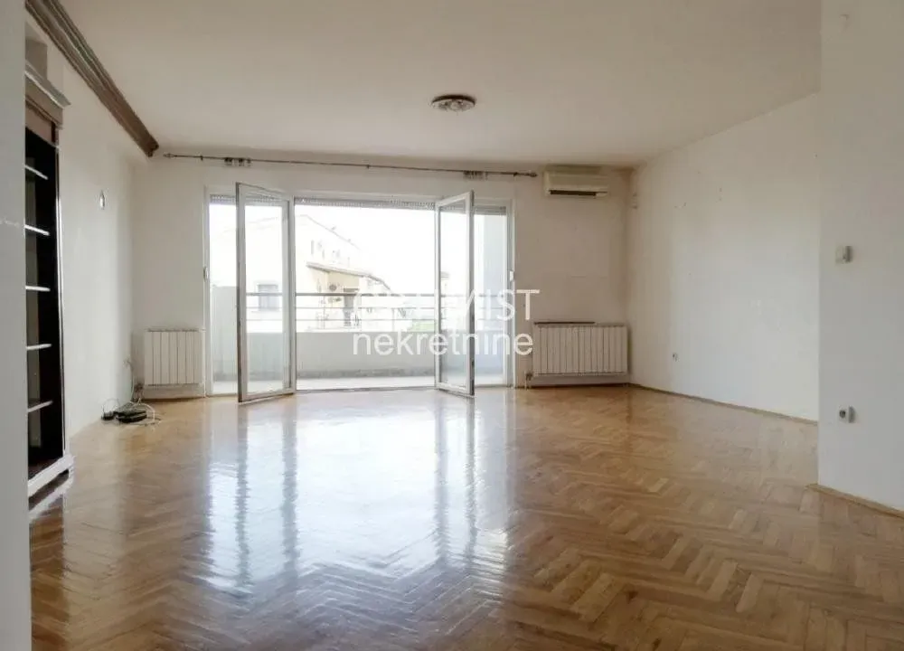 Sale, four bedroom apartment, 117m², Savski Venac, Beograd